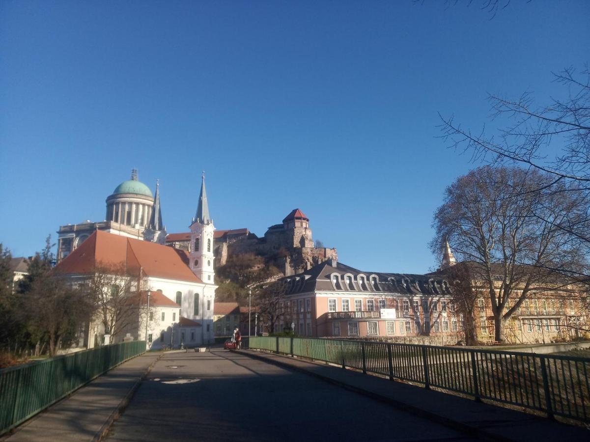Esztergom Central Ngoại thất bức ảnh