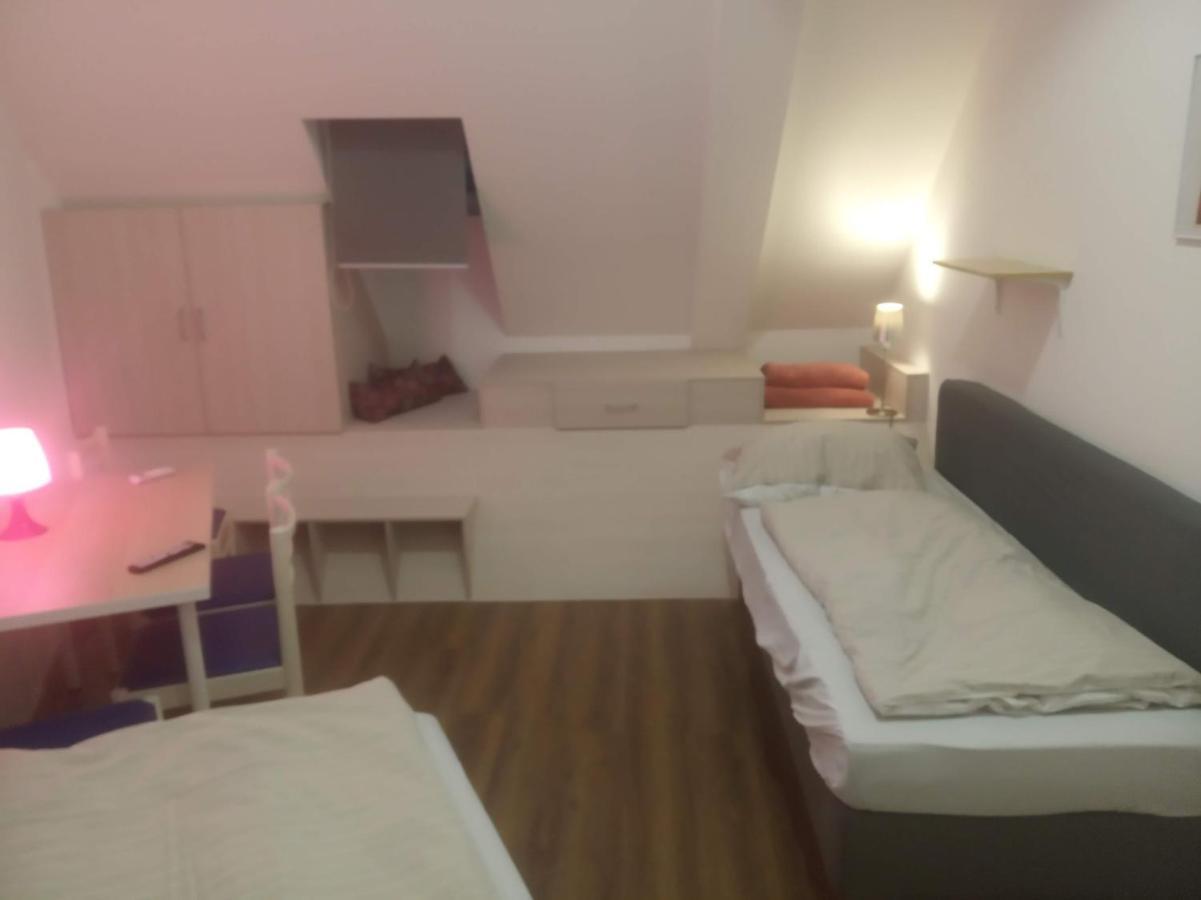 Esztergom Central Ngoại thất bức ảnh